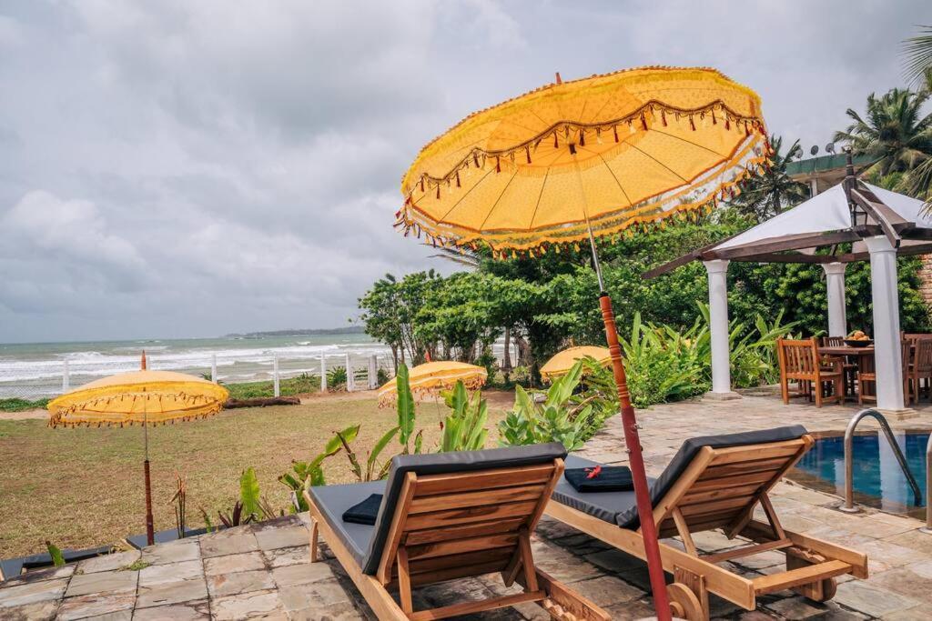 Santi Beach House With Pool & Beach Weligama Kültér fotó