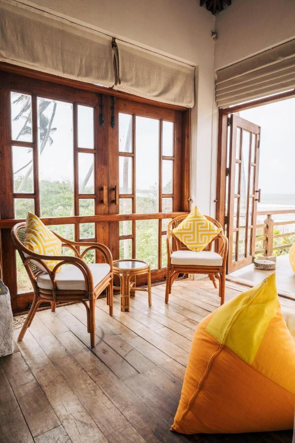 Santi Beach House With Pool & Beach Weligama Kültér fotó