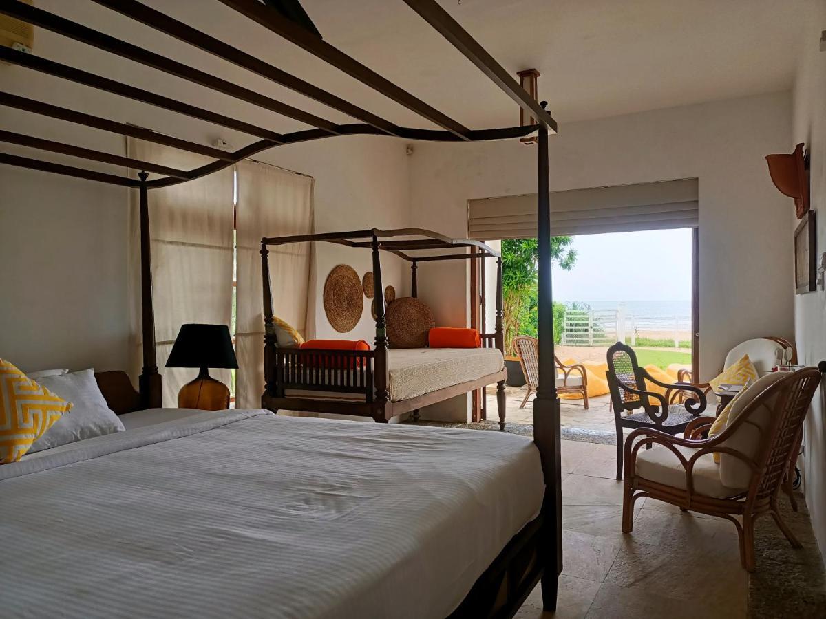 Santi Beach House With Pool & Beach Weligama Kültér fotó